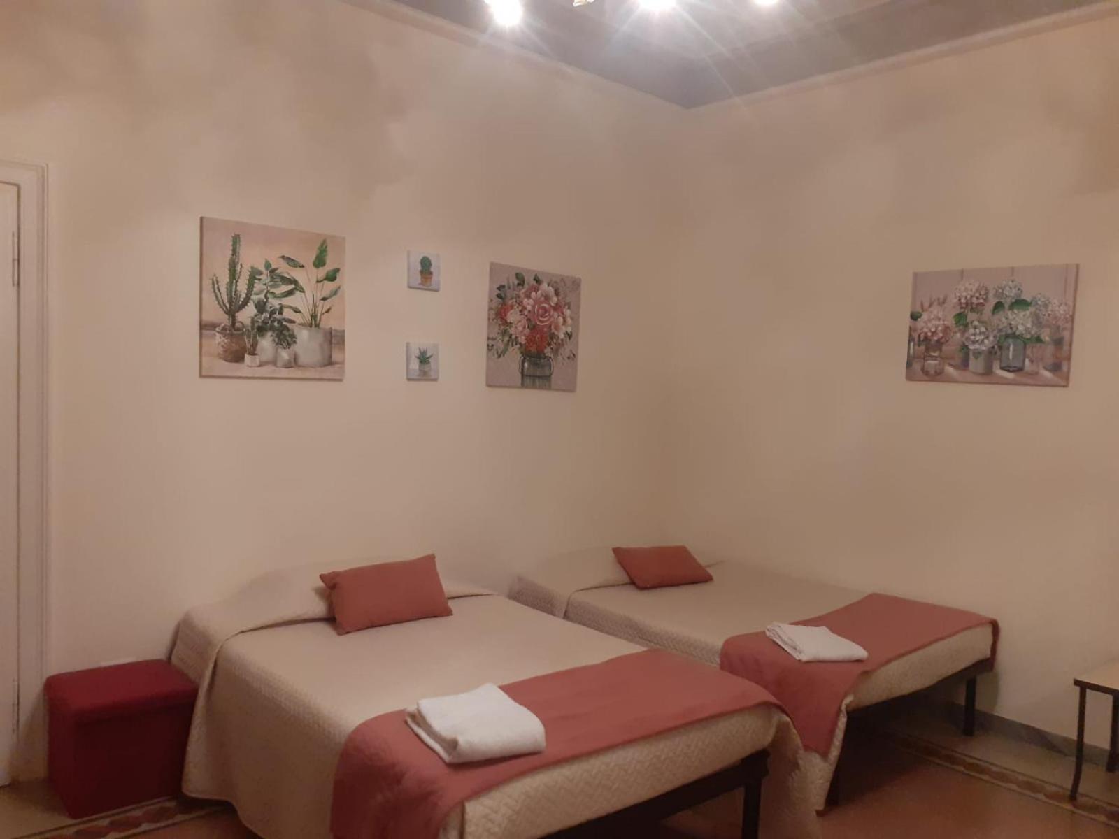 Domus Claudia San Giovanni Roma Esterno foto